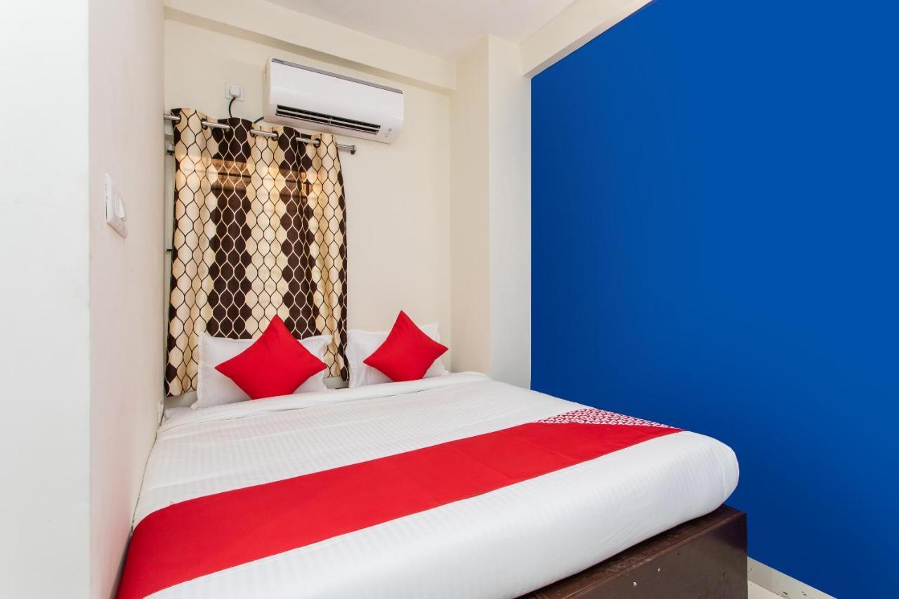 Oyo 27862 Hotel Brooklyn Индор Екстериор снимка